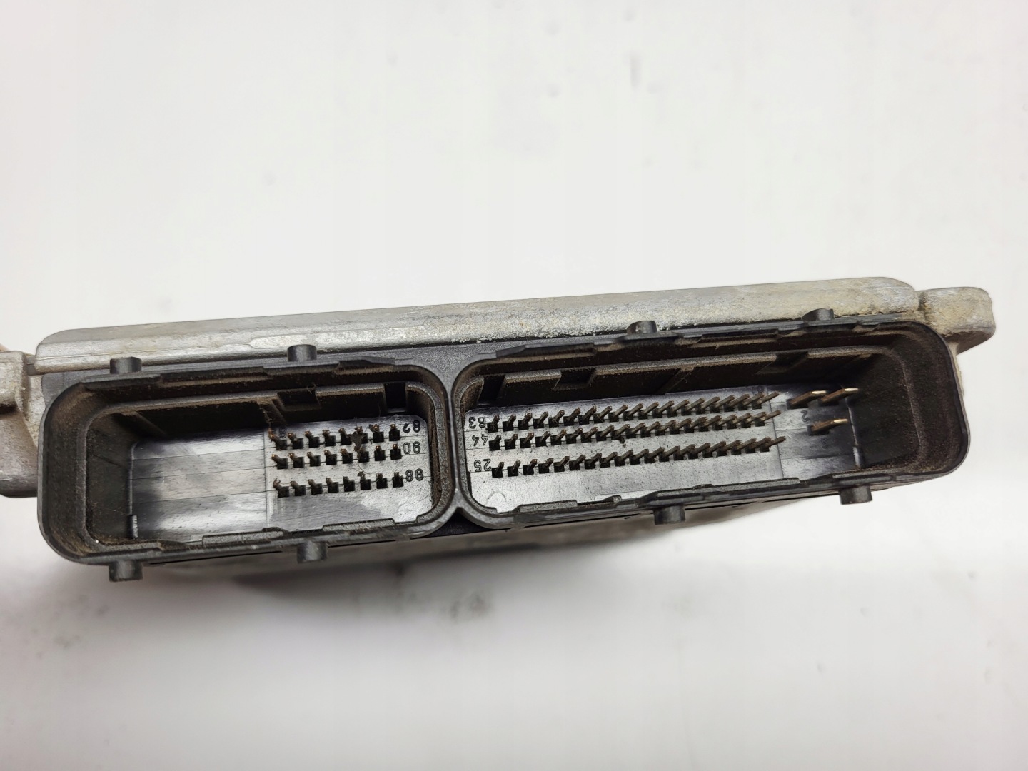 computer control unit of the engine OPEL ASTRA G II 1.7 TD 90589736 0281001670 LS