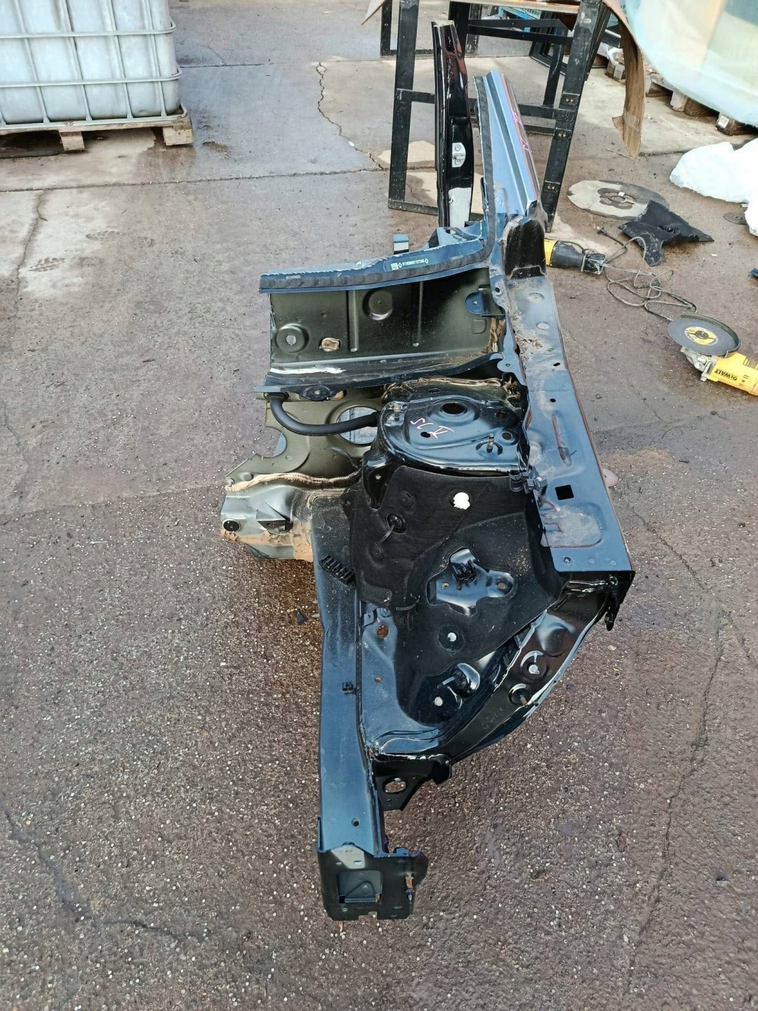 quarter front left RENAULT SCENIC V E-TECH STAN B.DOBRY