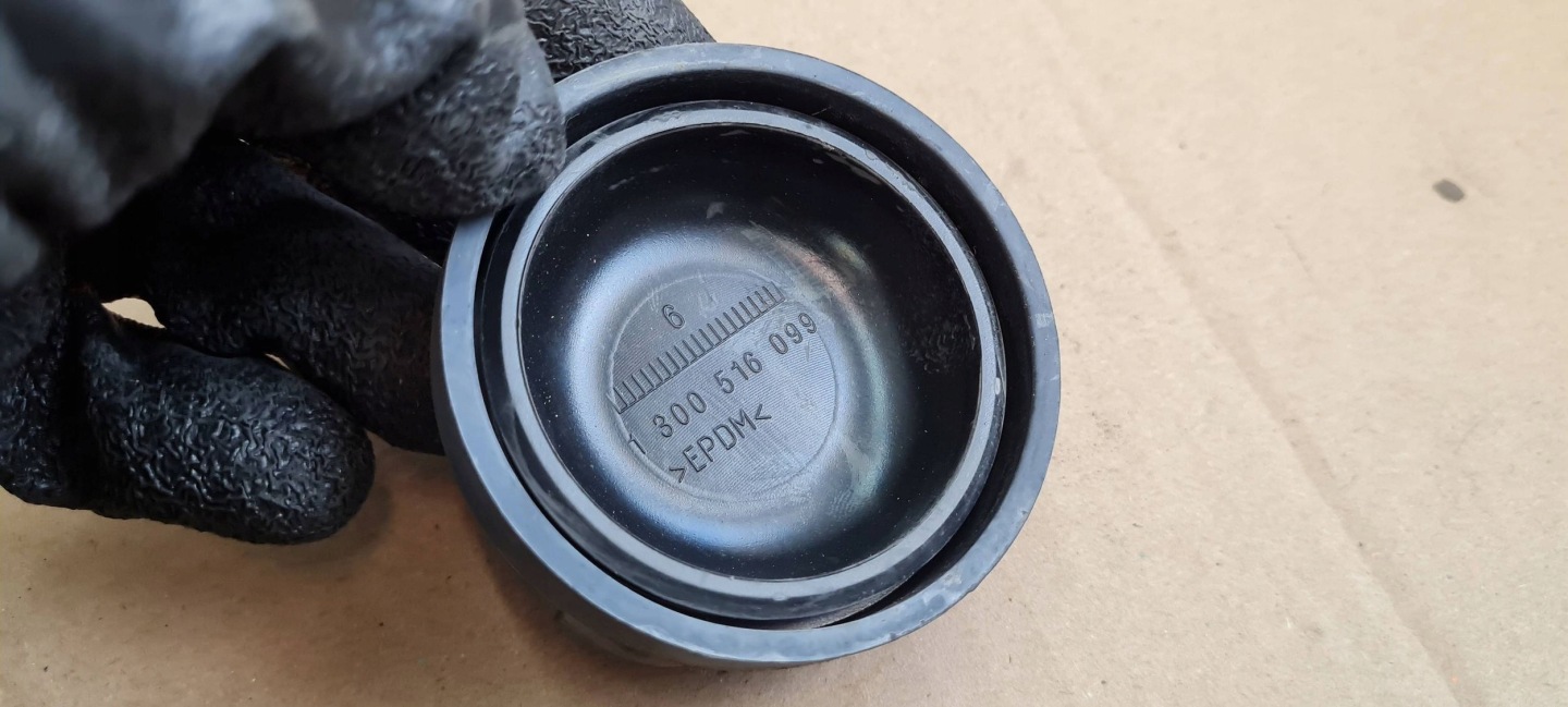 A5 8T LIFT spoiler cap lights front 1300516099 A4 B8 LIFT