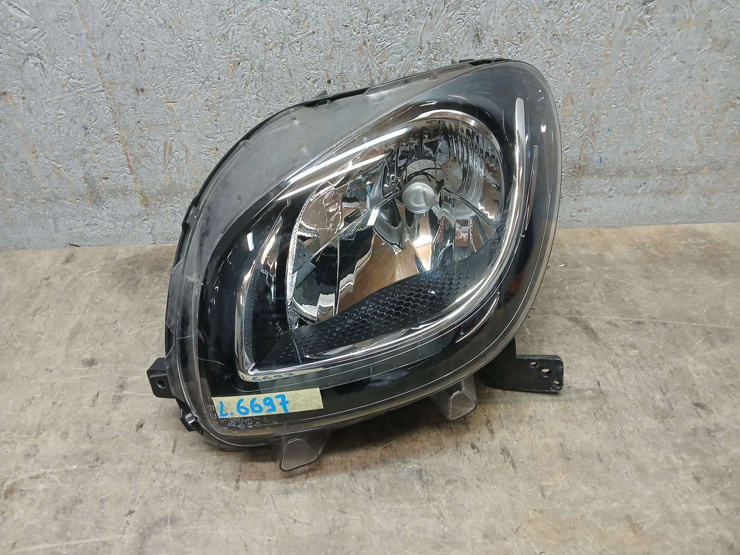 light front left SMART A453 A4539068301