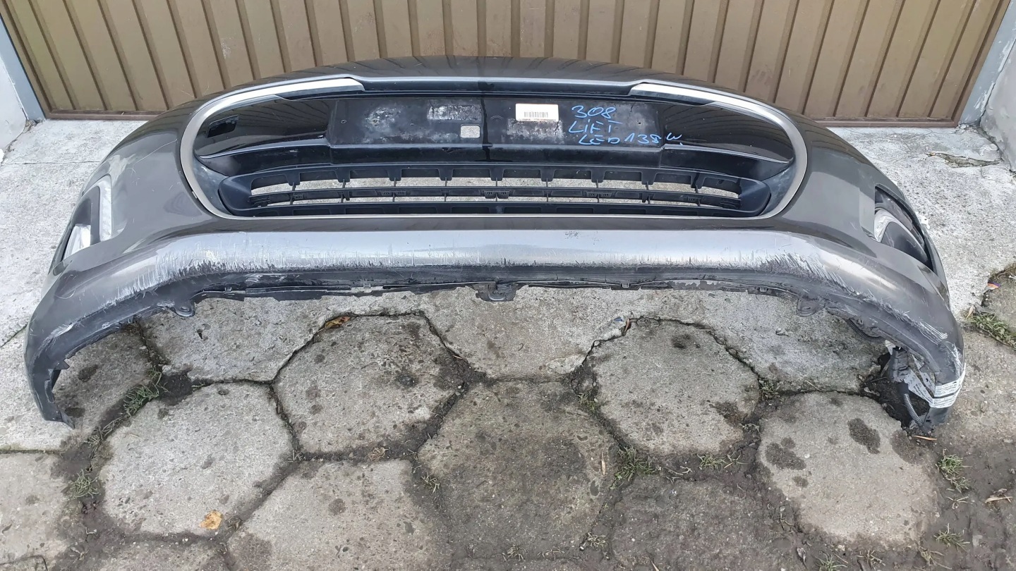 Peugeot 308 1 and Lift LED 11-13 front bumper front $