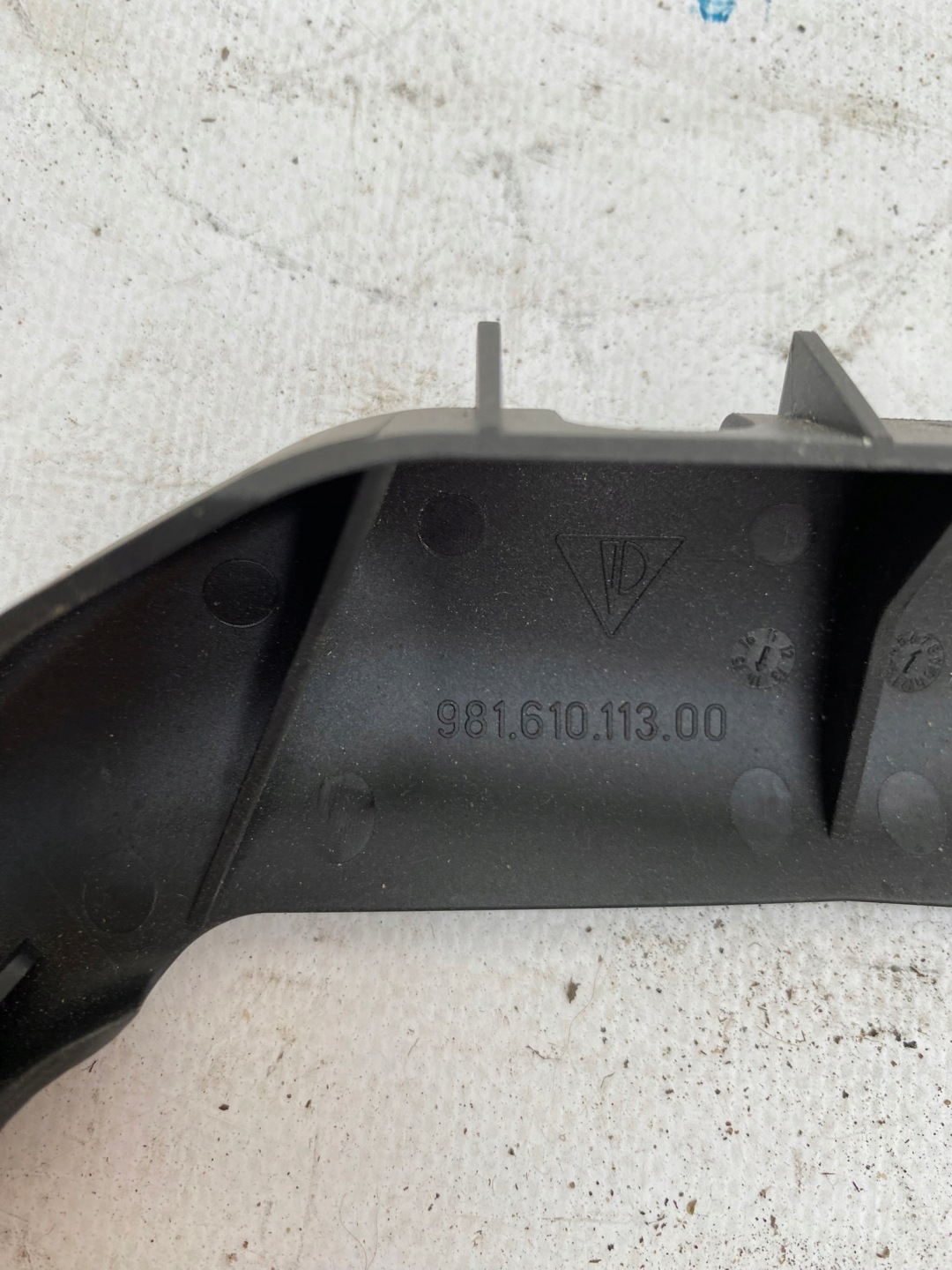 PORSCHE 982 CAYMAN Support plaque Couverture WANNY 98161011300