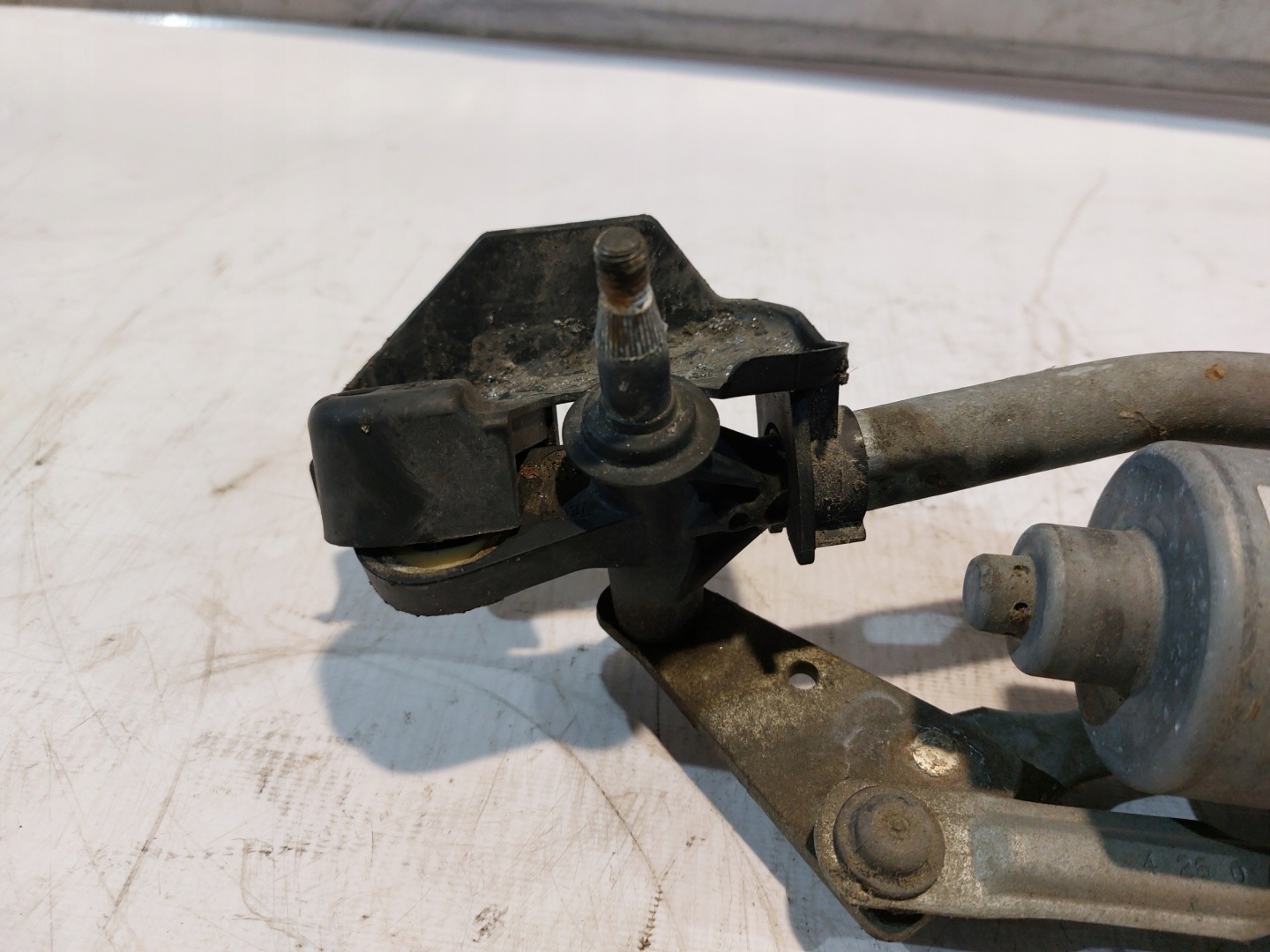 wischergestänge vorne AUDI A4 B8