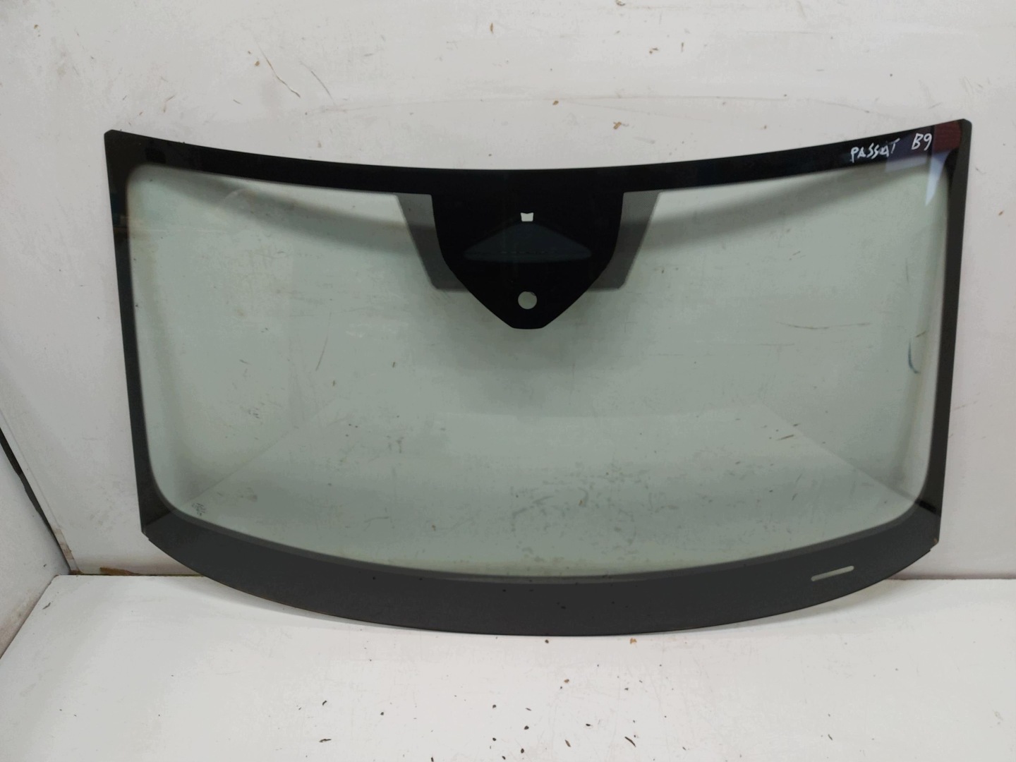 VW Passat R B9 3J0 2025r window front front iron oryg 2025r