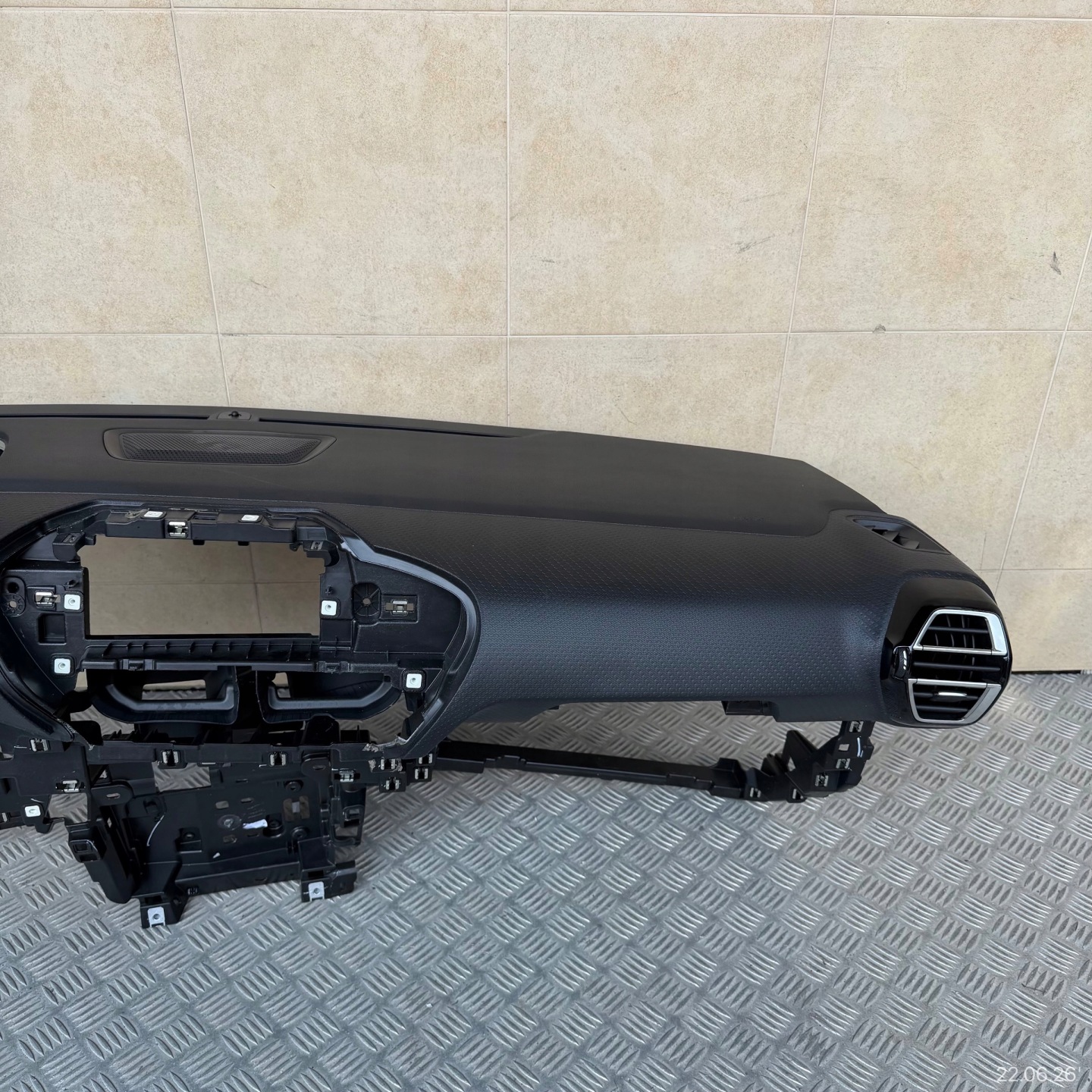 dashboard complete airbag console tension belts cockpit CITROEN C4 III 2024 ROK