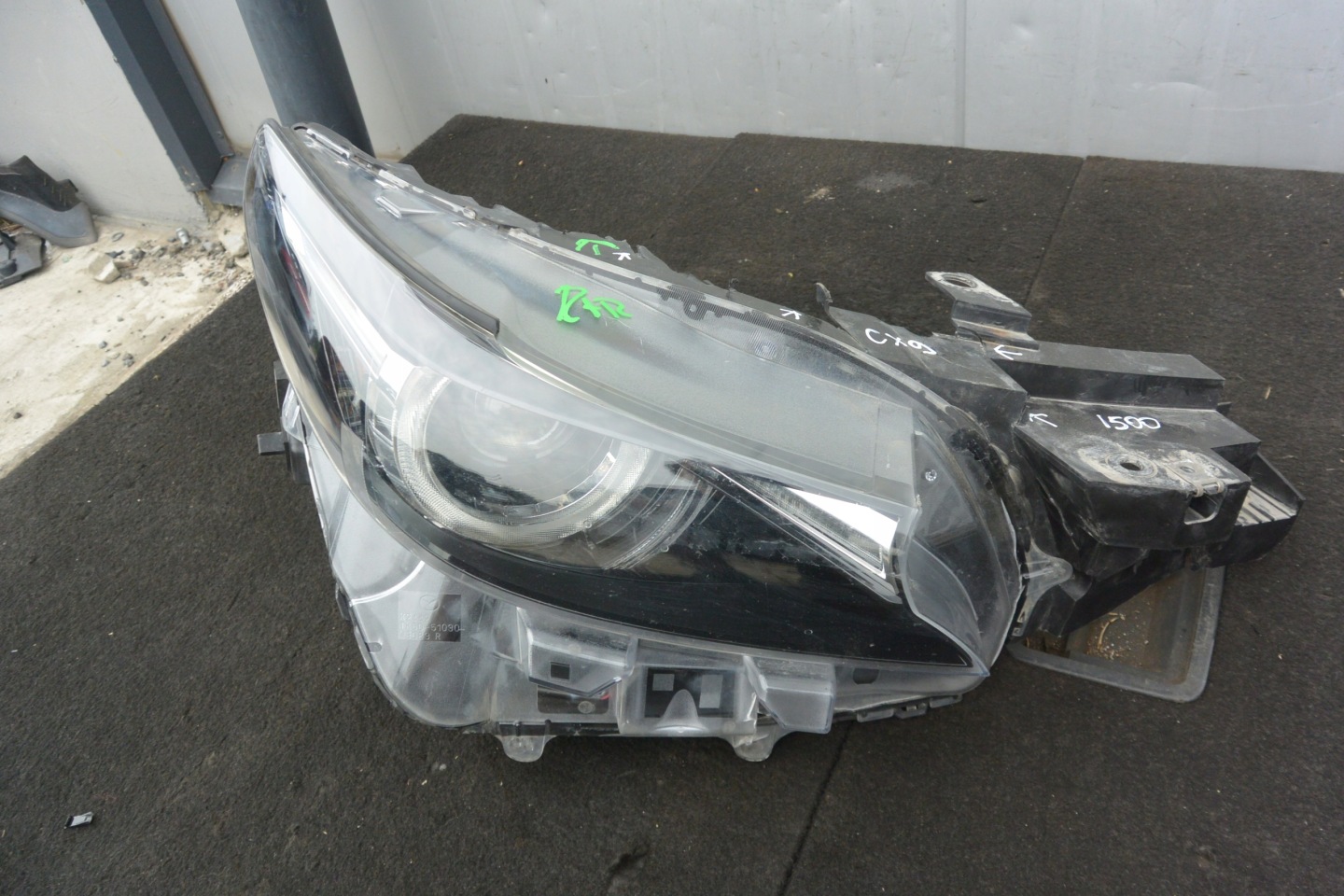 light REFLEKTOR right XENON MAZDA CX9 USA 16-R