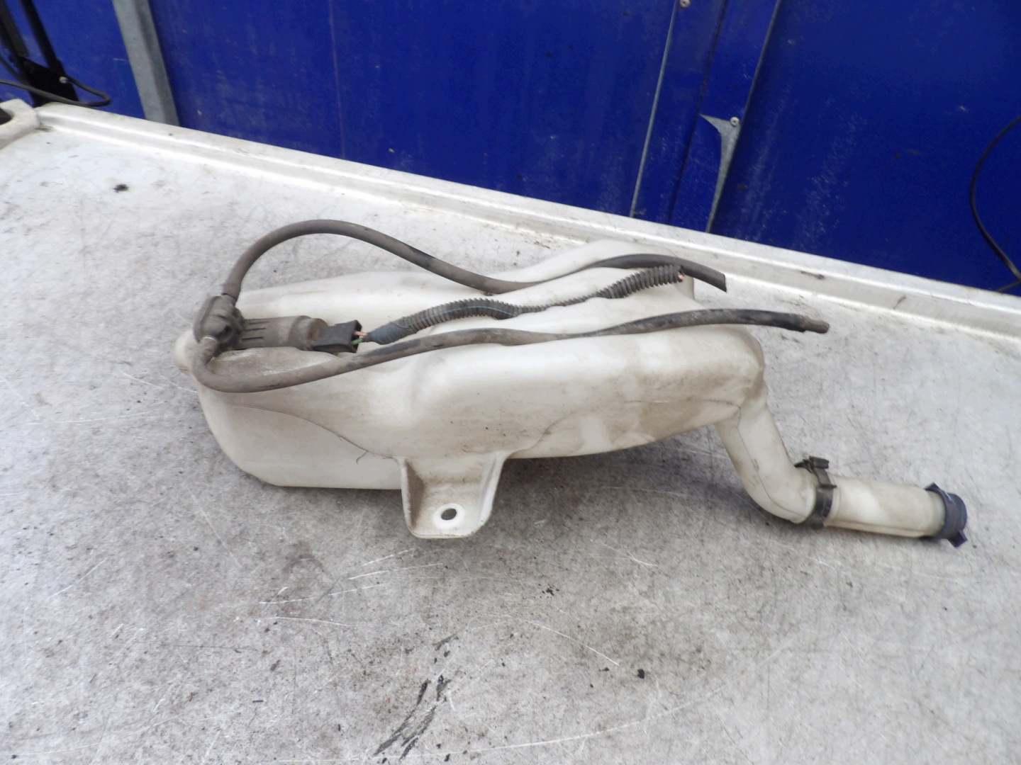 FIAT PANDA II washer fluid tank