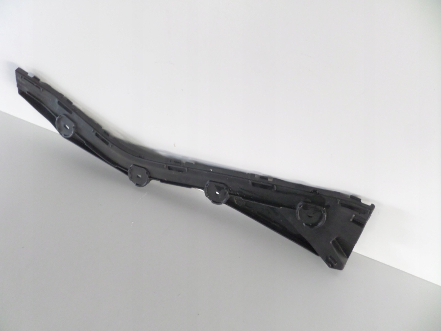bumper bracket rear part right SKODA RAPID 12- HB