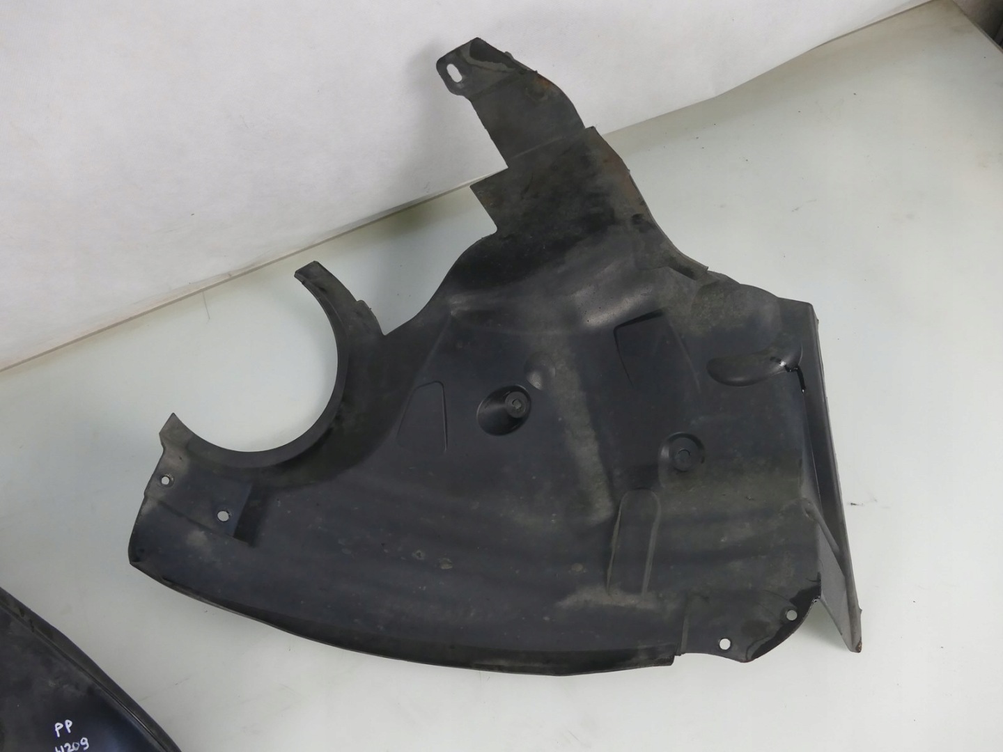 MERCEDES CLK A209 C209 LIFT AMG mudguard 2 CZESCI PP