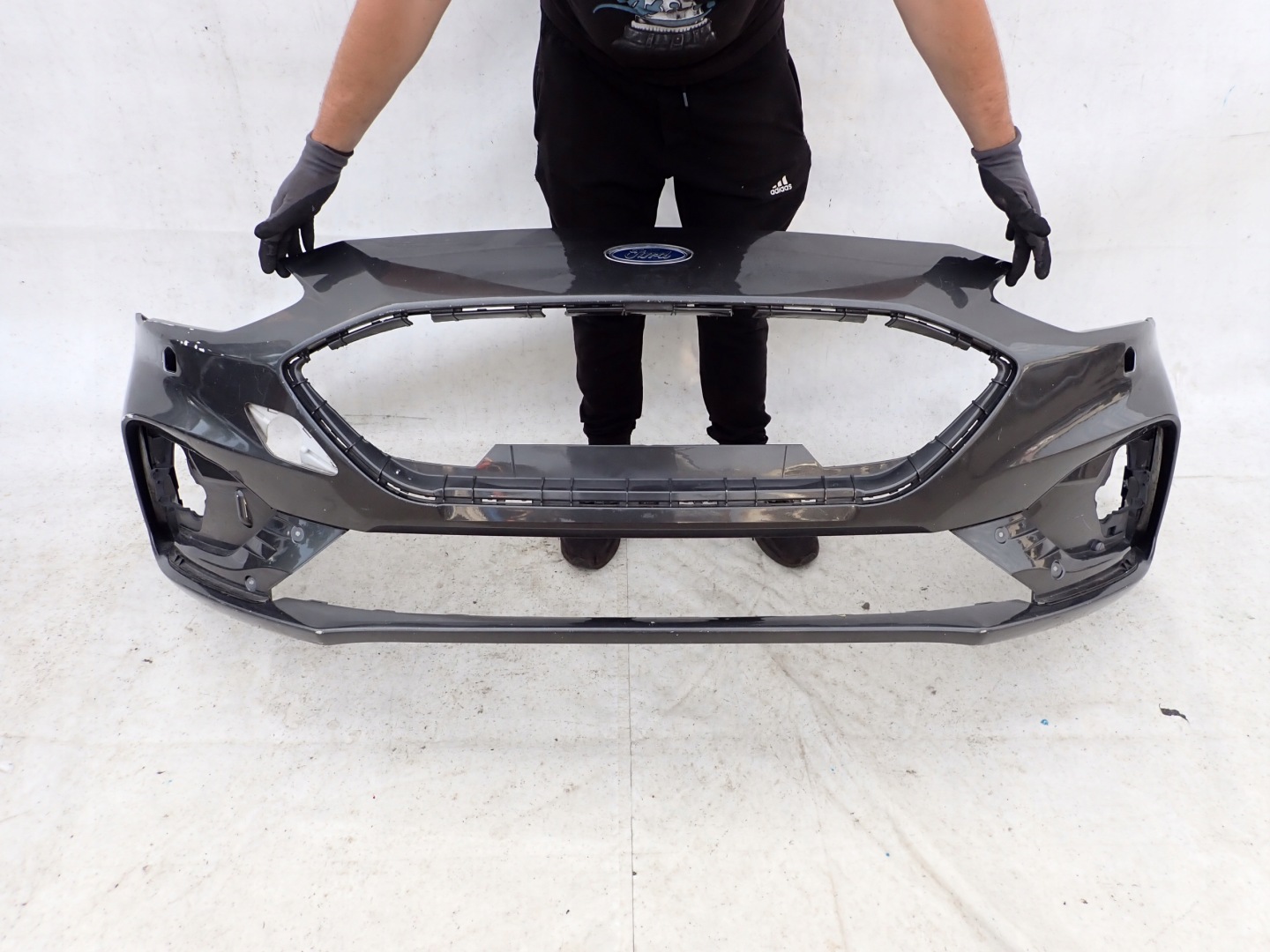 FORD FOCUS IV MK4 ST-LINE 18- bumper front PDC