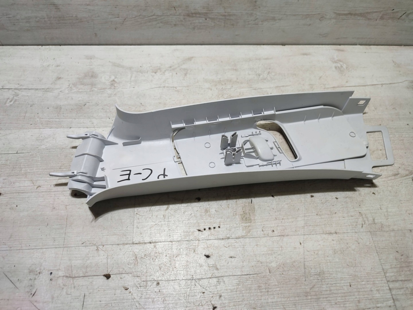 Opel Corsa E 2018 right side cover upper slupka / B