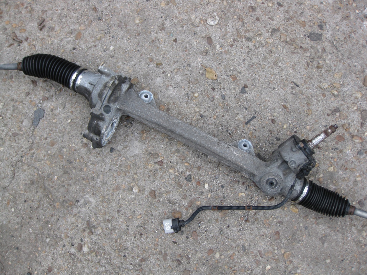 BMW F31 2.0D 14R Boîter direction 6874415
