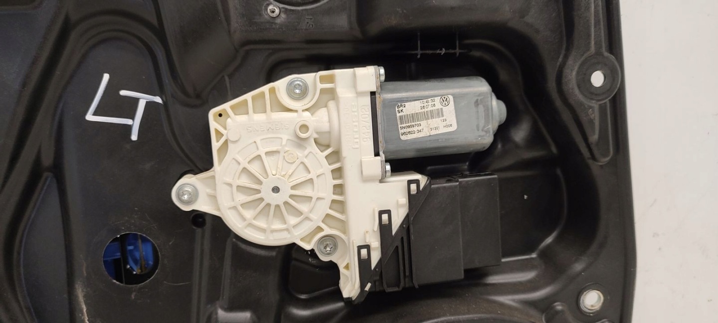 window regulator left rear part mechanism VW Tiguan and