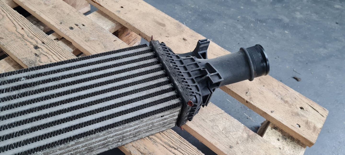 A5 8T LIFT Kühler INTERCOOLER luft 8K0145805G A4 B8 A5
