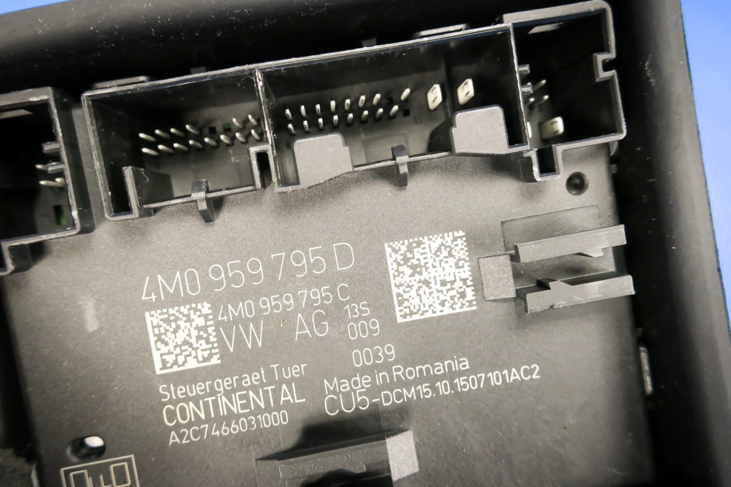 control unit module door Audi A4 S4 8W Q7 4M0959795D