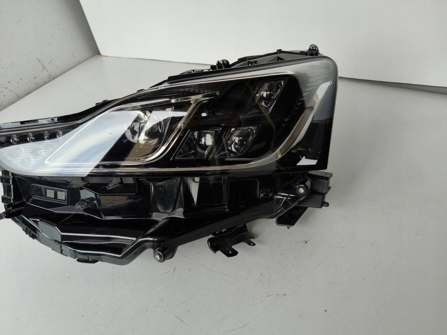 light left REFLEKTOR LEXUS IS III LIFT FULL LED