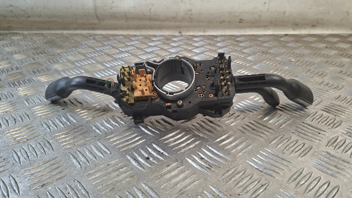 steering wheel levers and controls AUDI A4 B5
