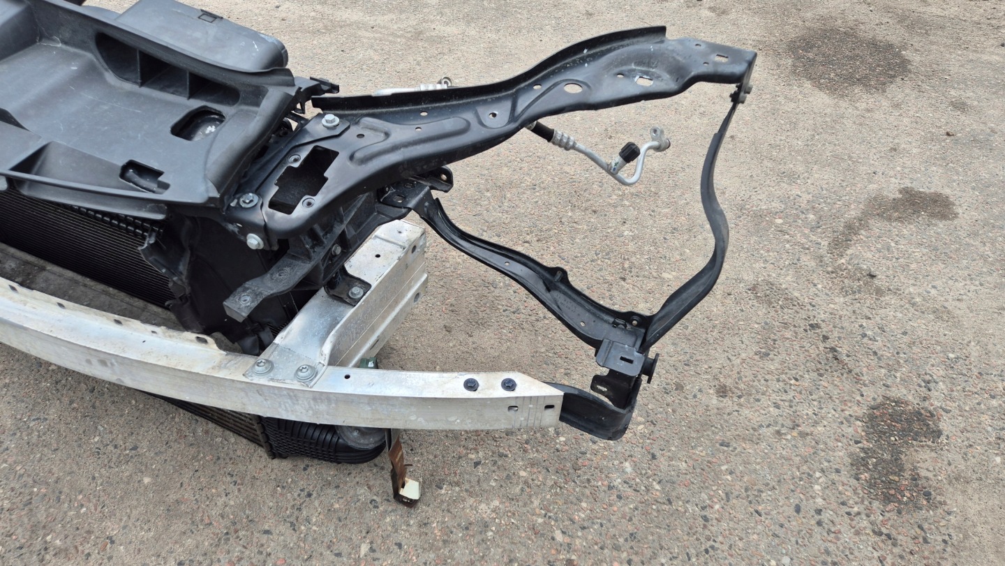 support panel for radiators pillar radiator fan KOMPLET MERCEDES W212 2.2 CDI