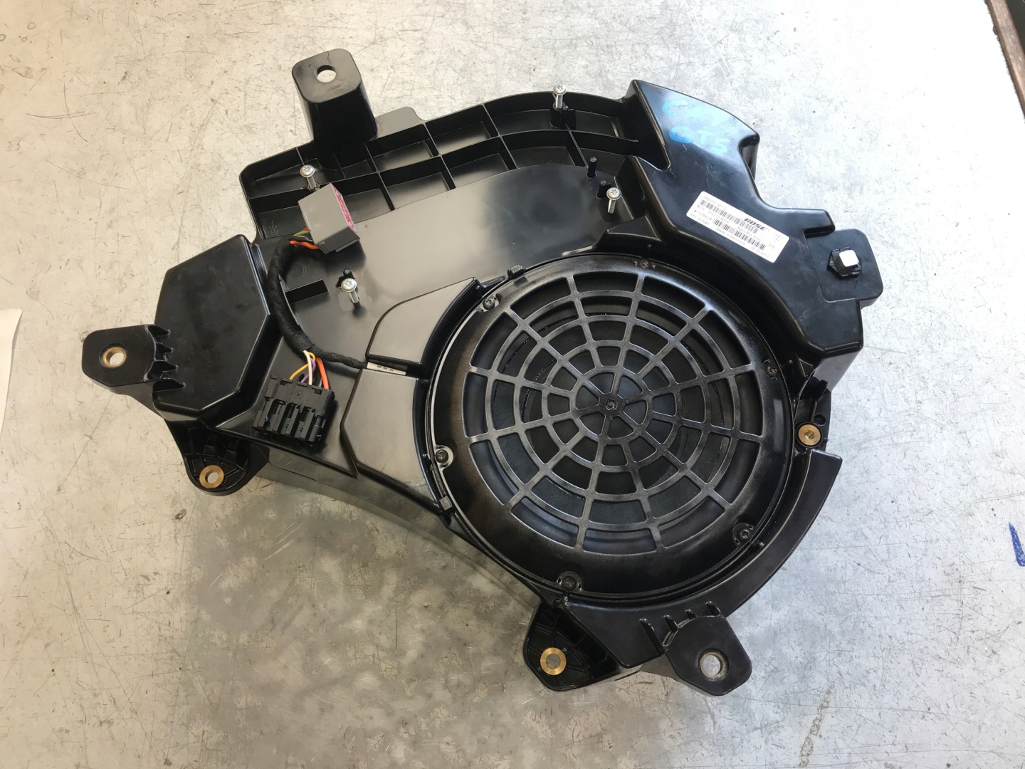 speaker SUBWOOFER BOSE PORSCHE CAYENNE GTS 7P5035481D