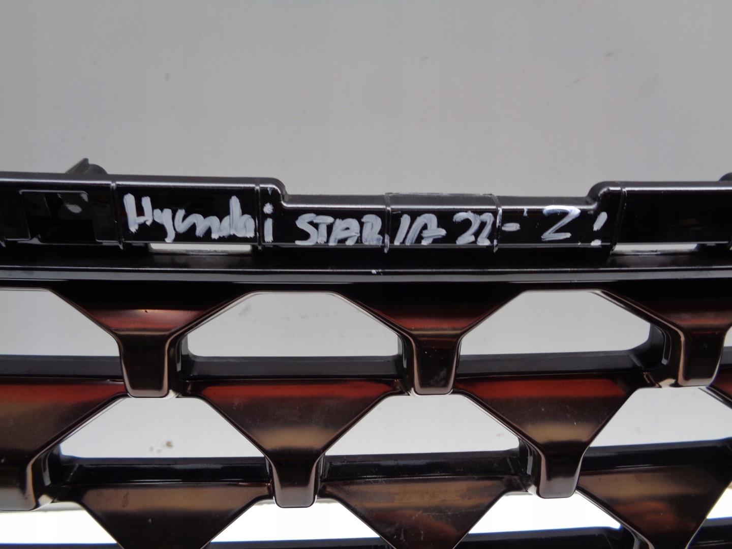front PREKLADgrill grid HYUNDAI STARIA 23