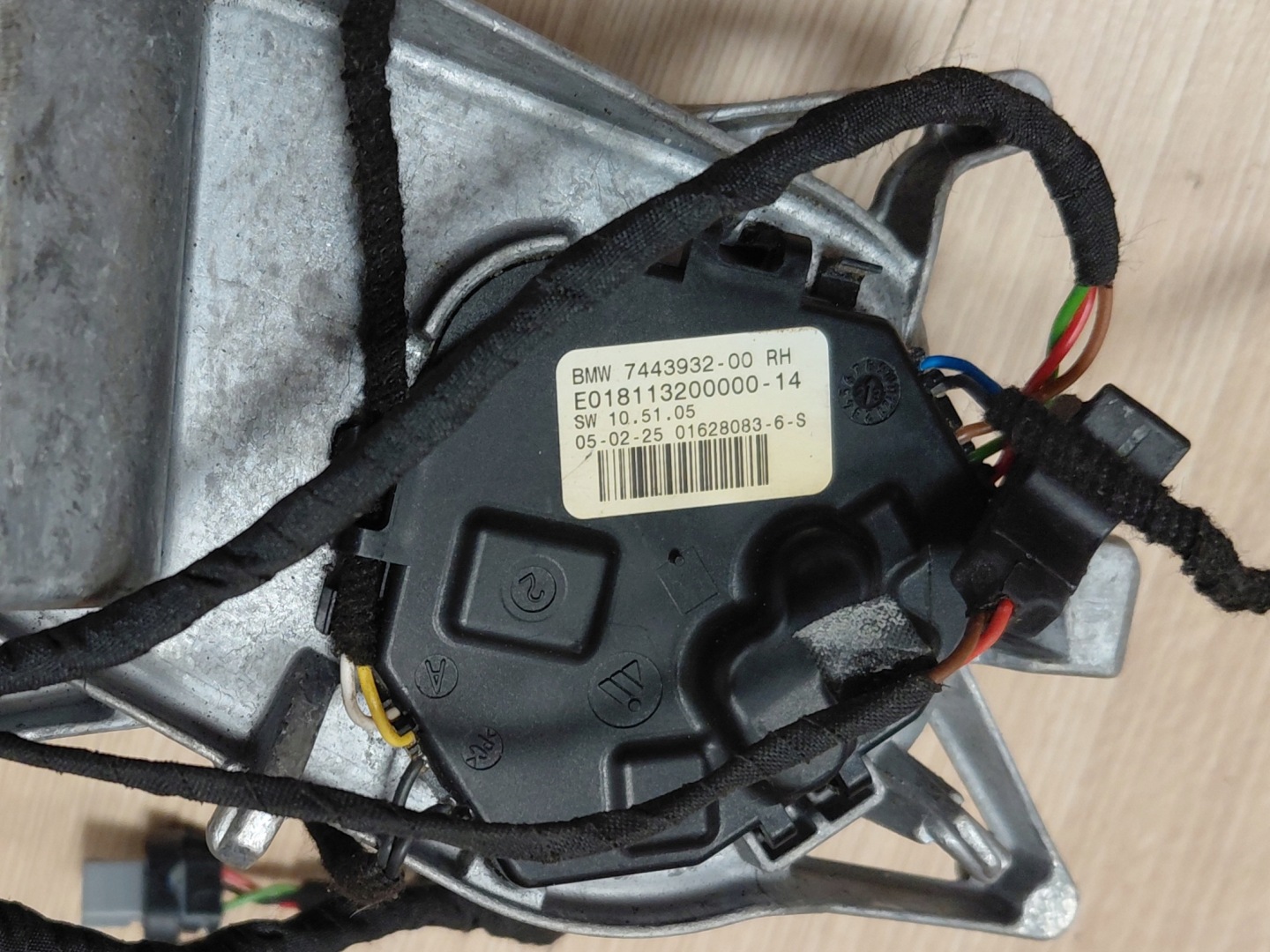BMW 8 G14 G15 mirror right support 9 PIN EUROPA OE