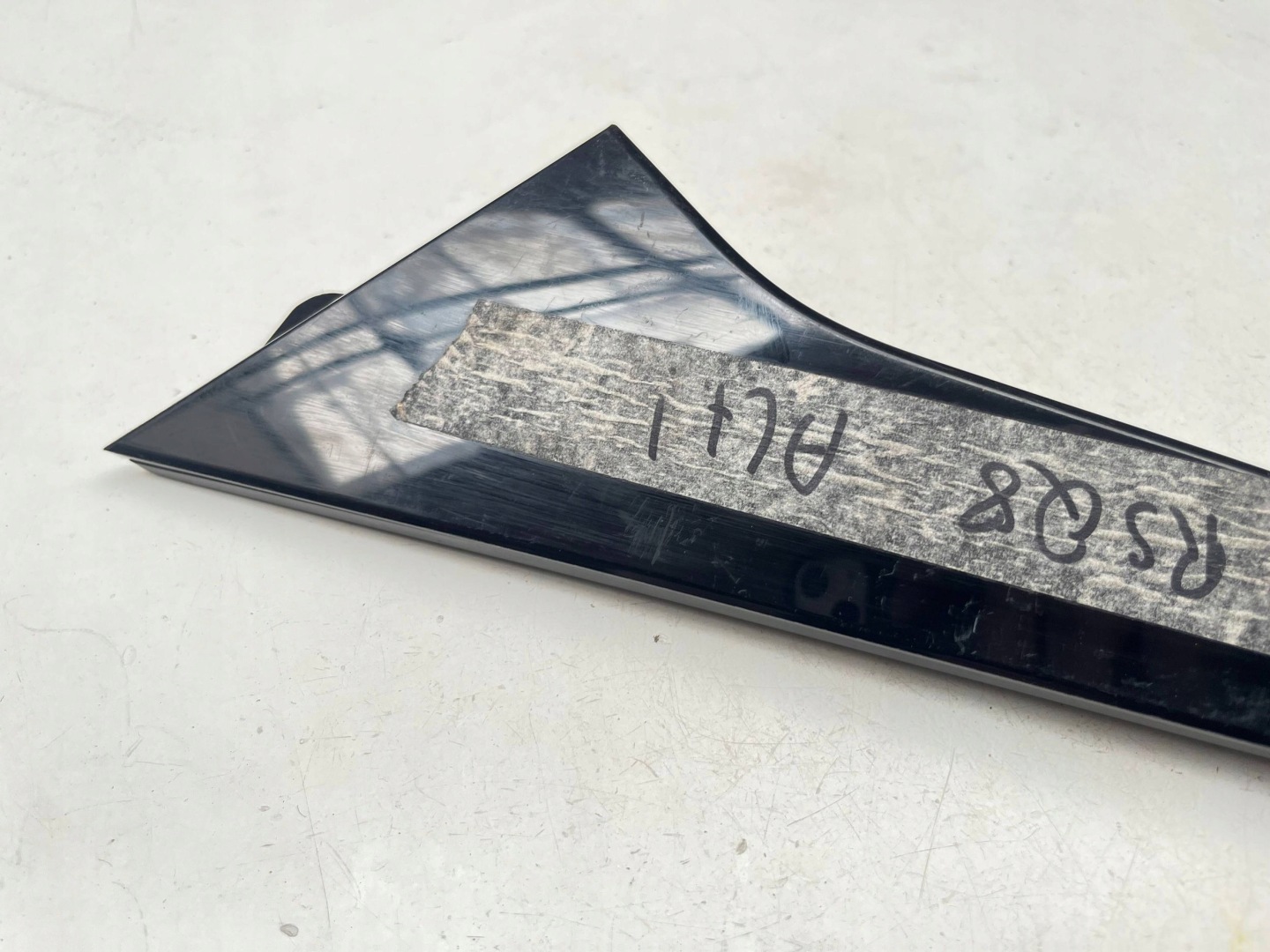AUDI Q8 4M8 left moulding windows bonnet rear part SPOILER 4M8854871 !J