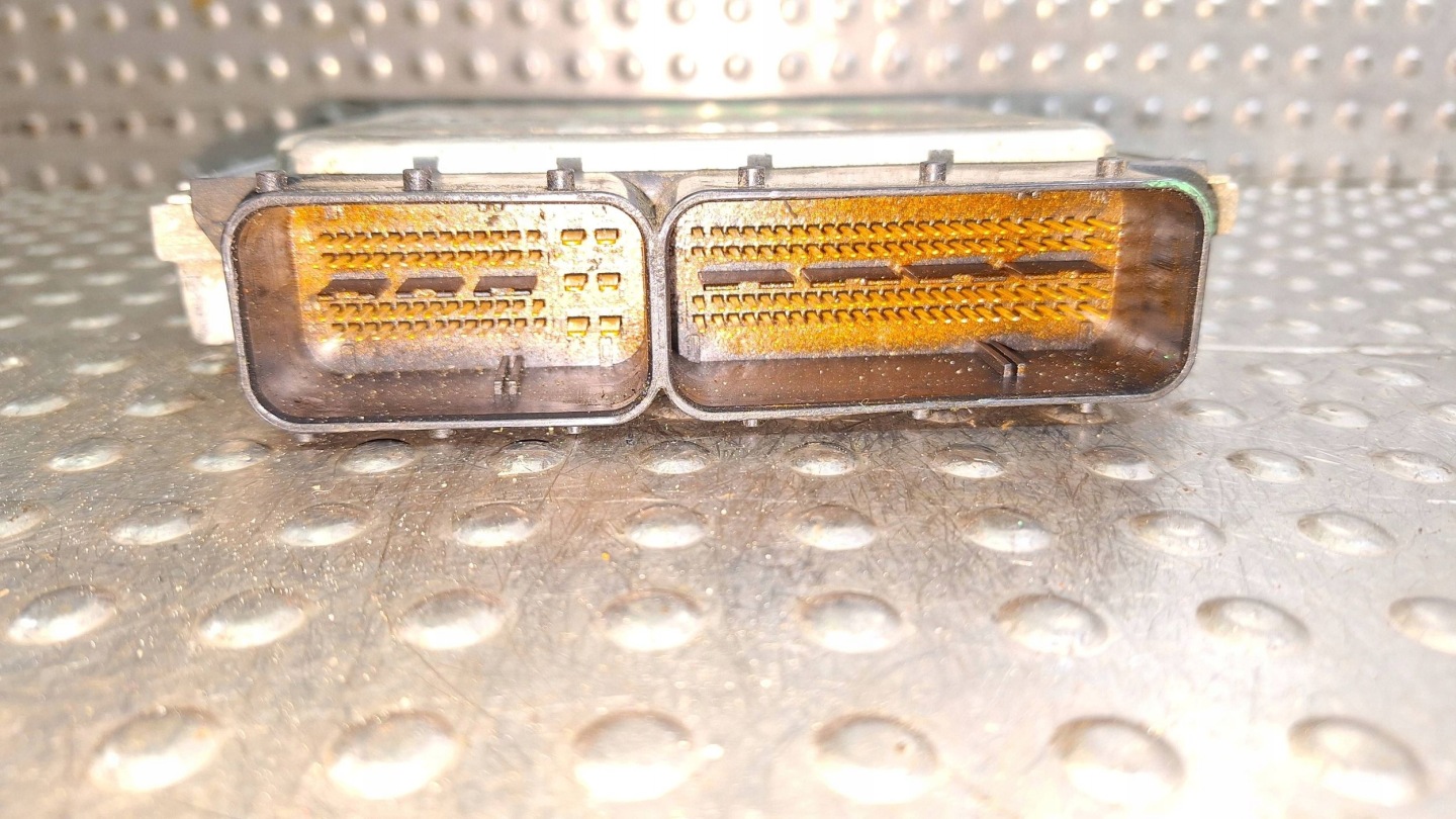 computer control unit of the engine A6519009402 A6519010802 MERCEDES B W246 1.8 CDI