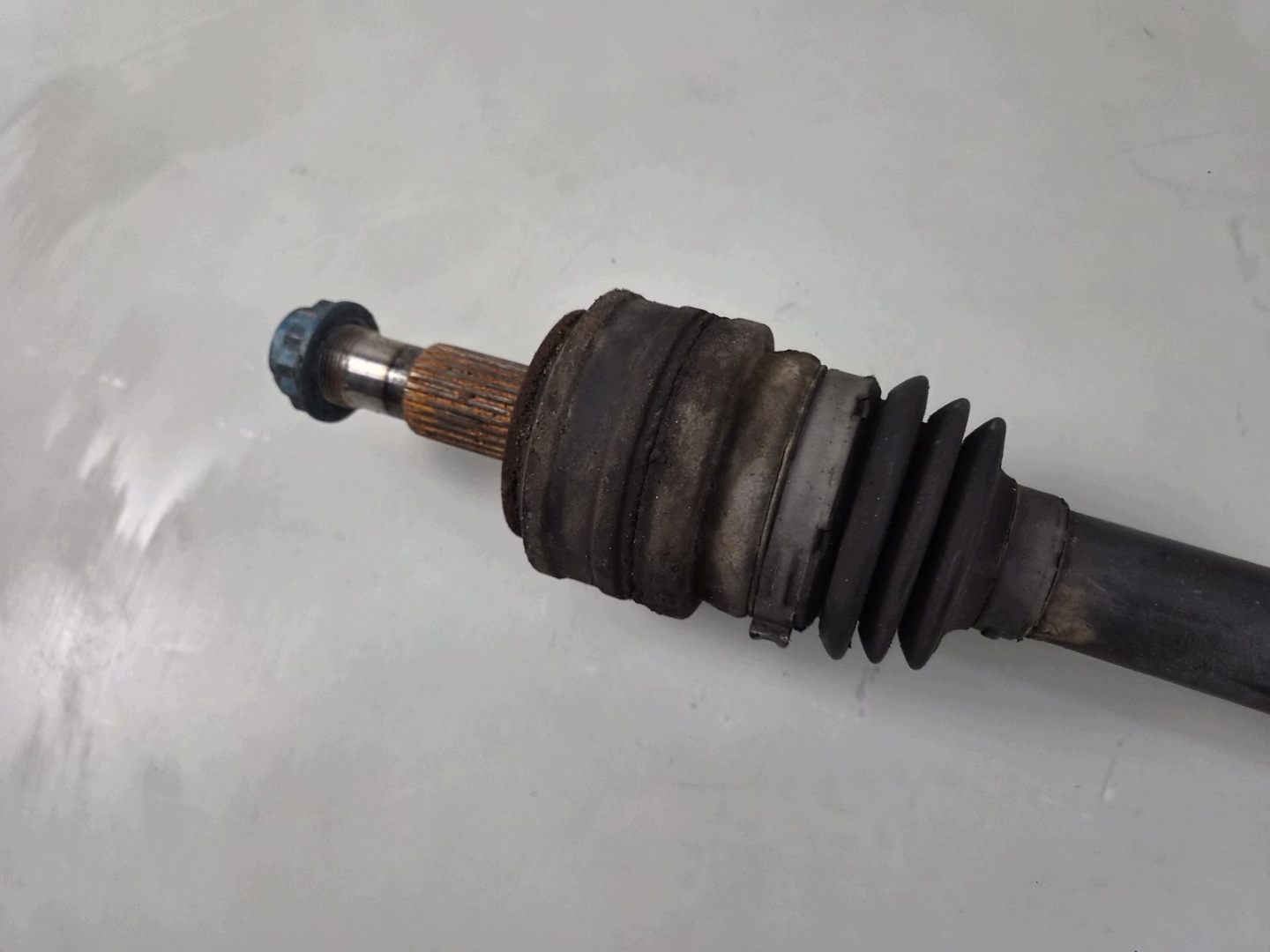 semi-axis left rear part left rear 2.2 cdi MERCEDES GLC X253 C253 W253