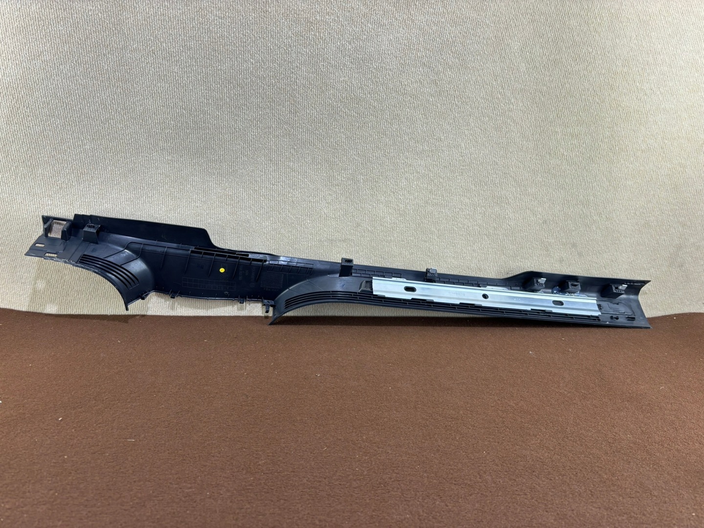 VW TIGUAN 2 II OFFROAD left moulding threshold cap 5NA853369 K94/209