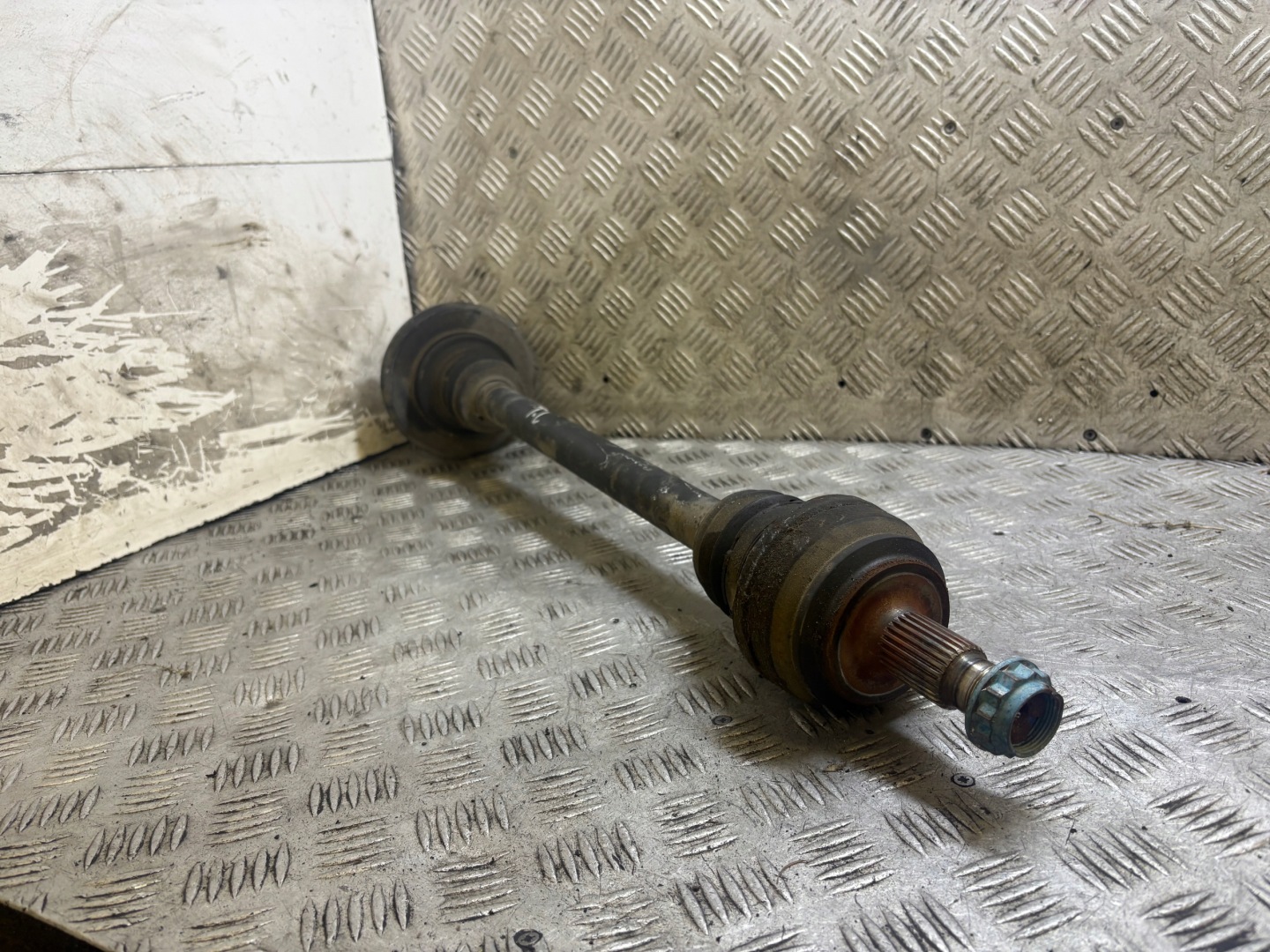 semi-axis semi-axis left rear MERCEDES-BENZ C KLASA W205 2017 2.2 CDI