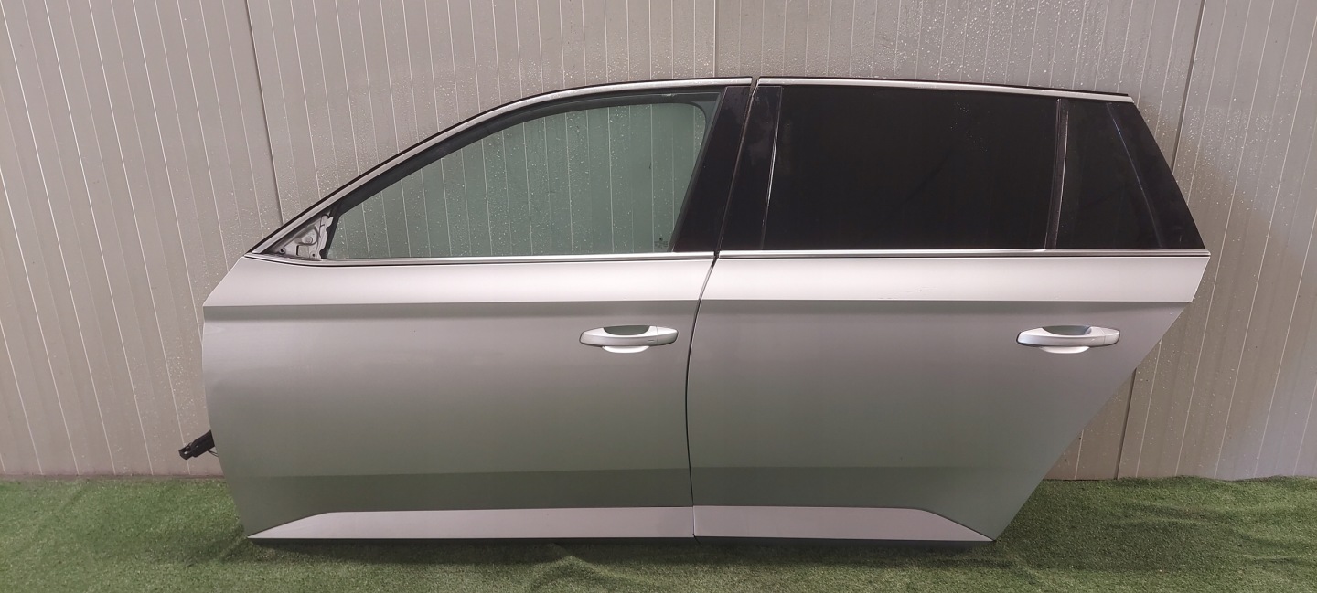 door left front SKODA SUPERB III LAK:LA7W 8E8E 9156