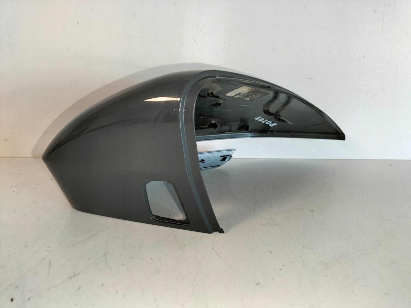 cover cap mirrors right VW TIGUAN III 24