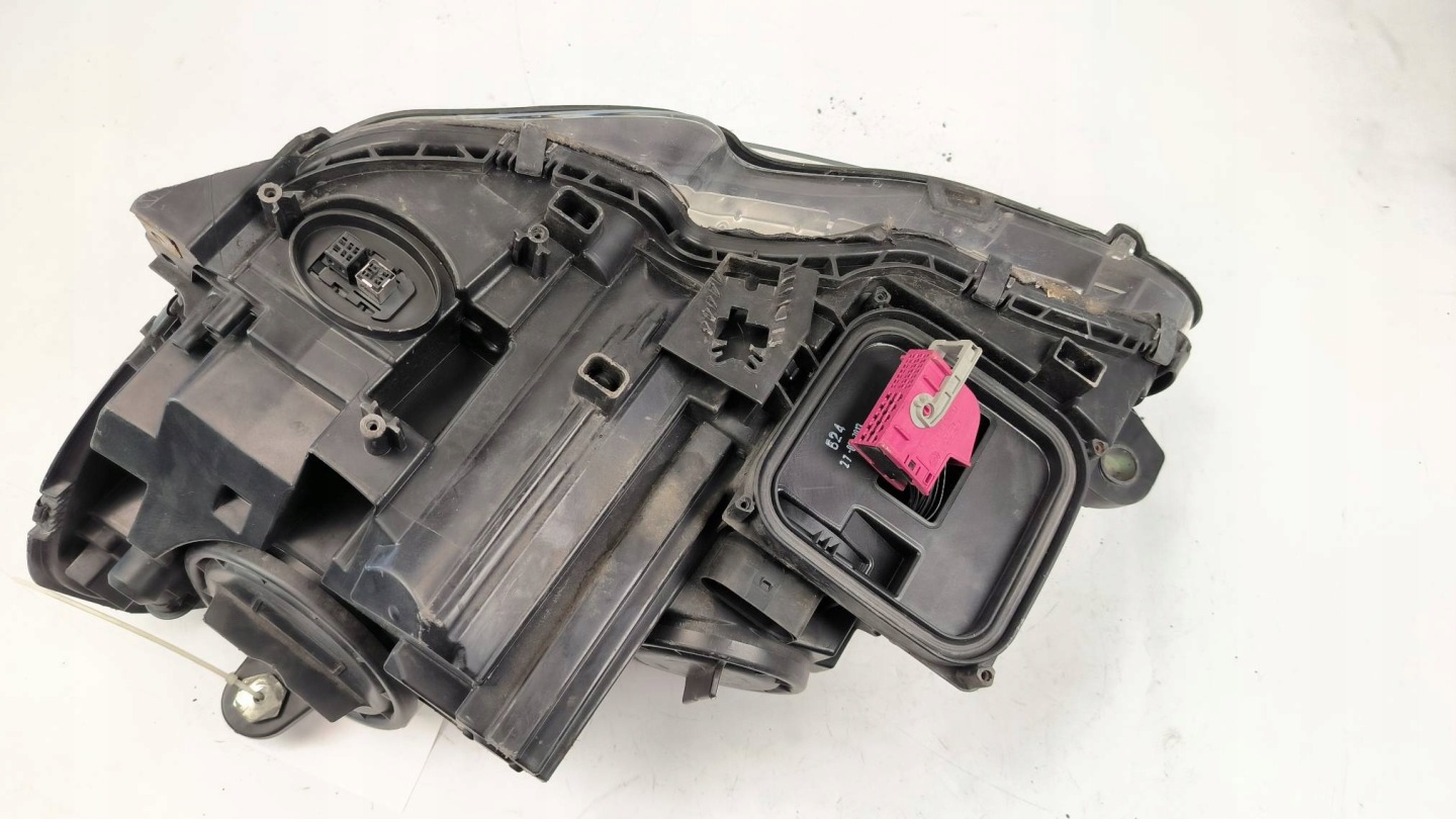 light right front A2048204639 MERCEDES-BENZ C180