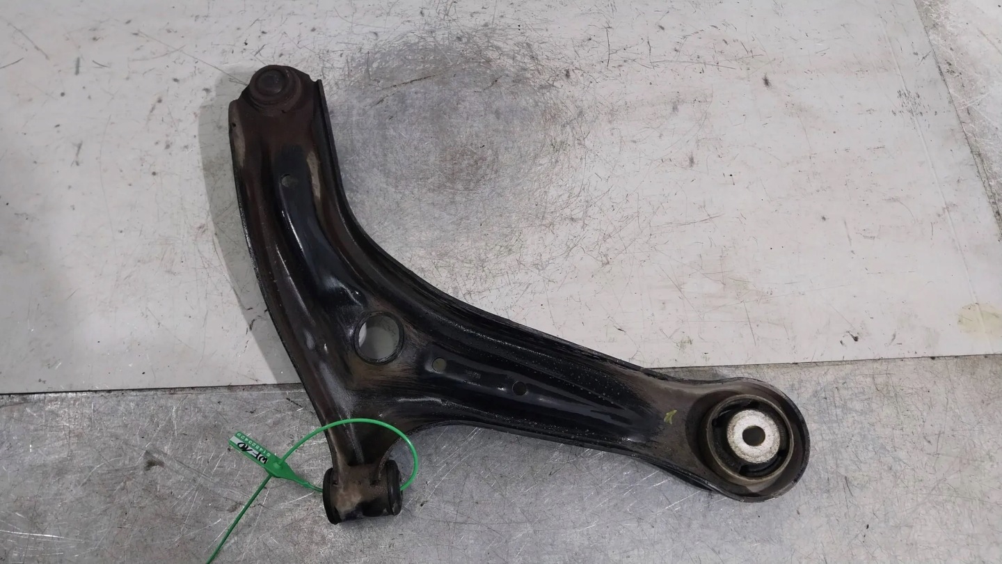 arm left front 8V51-3041-BH FORD FIESTA MK7 08