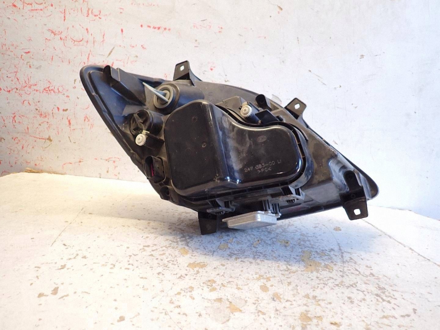 MERCEDES SPRINTER W906 2006- XENON A9068200961