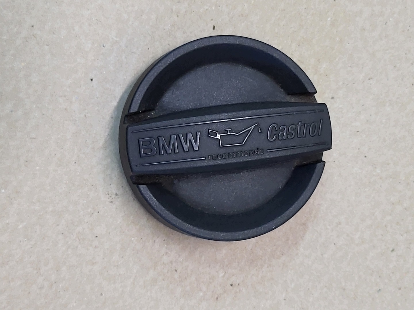 cup tanks oil BMW 1 E81 E87 E88 3 E90 5 E60 X1 E84 X3 E83 8507153 OE