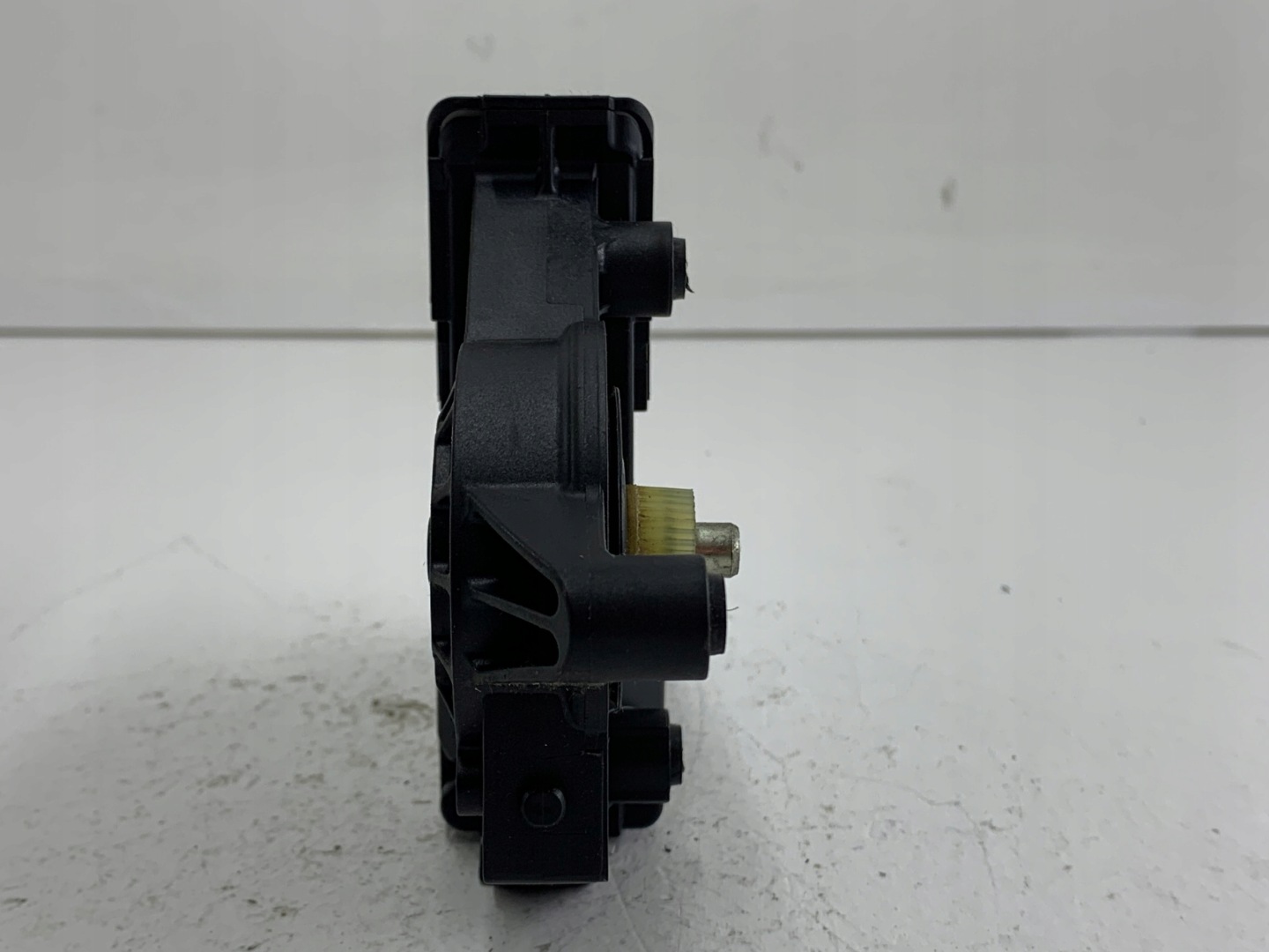 VW PASSAT B5 mini motor windows right rear part 3B9839752CA