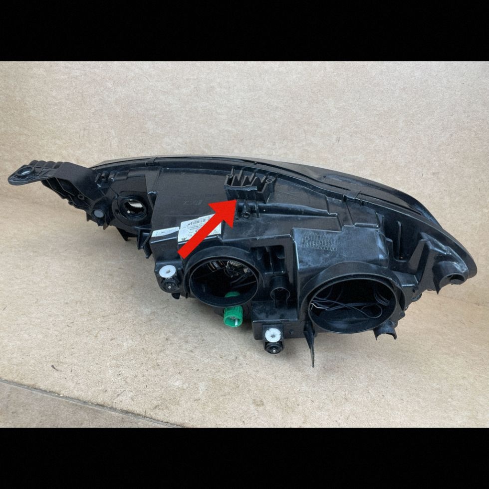 light front right right fog light LED FIAT TIPO II 2016-2025 521451620E