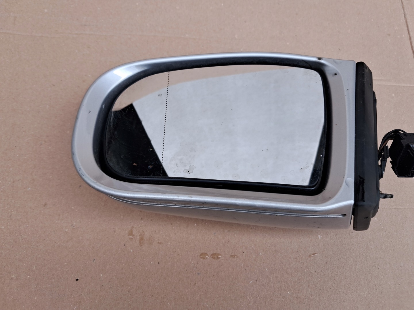 mirror left MERCEDES W210 2108108116
