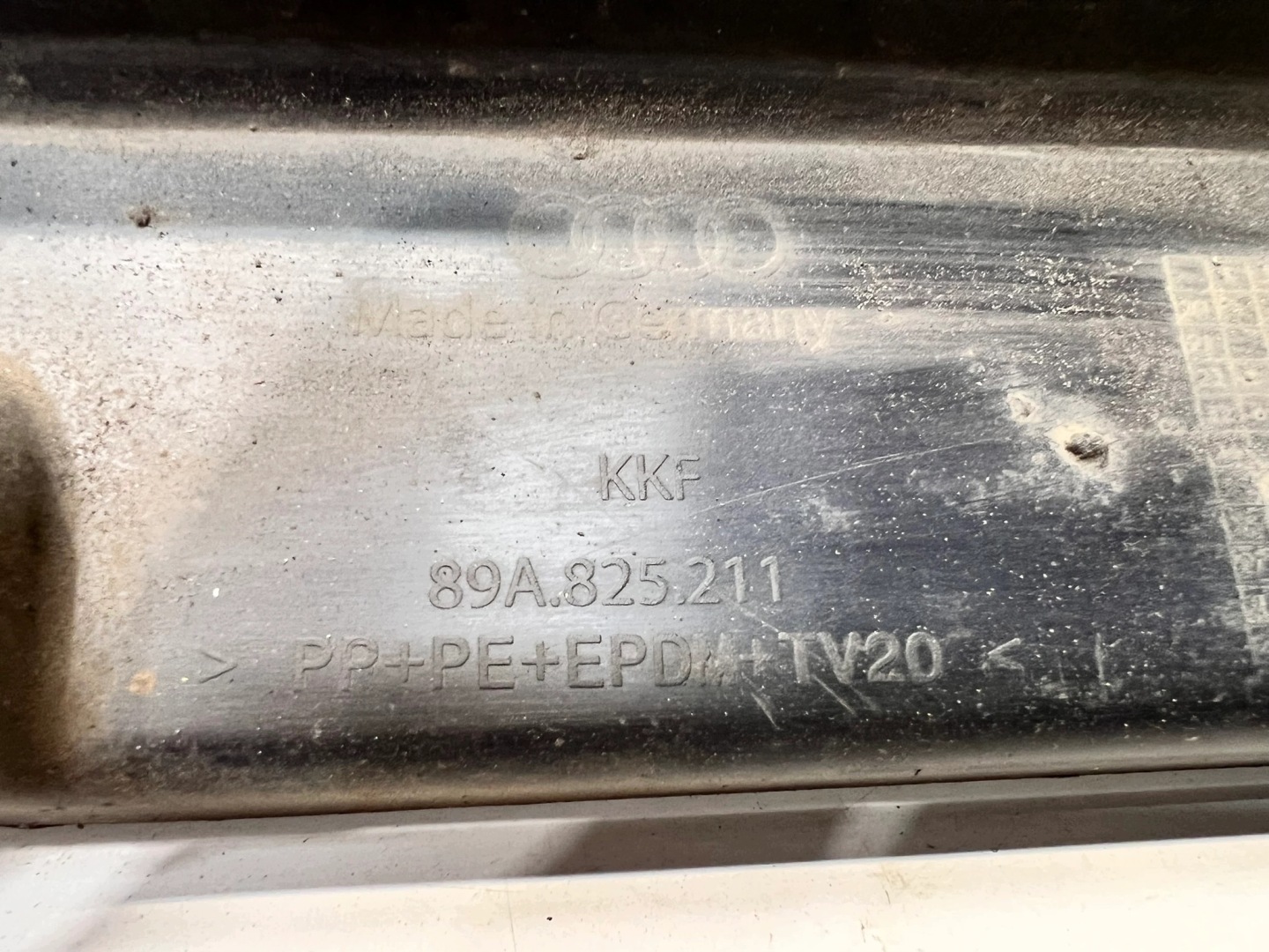 moulding threshold left AUDI Q4 E-TRON SPORTBACK 89A825211
