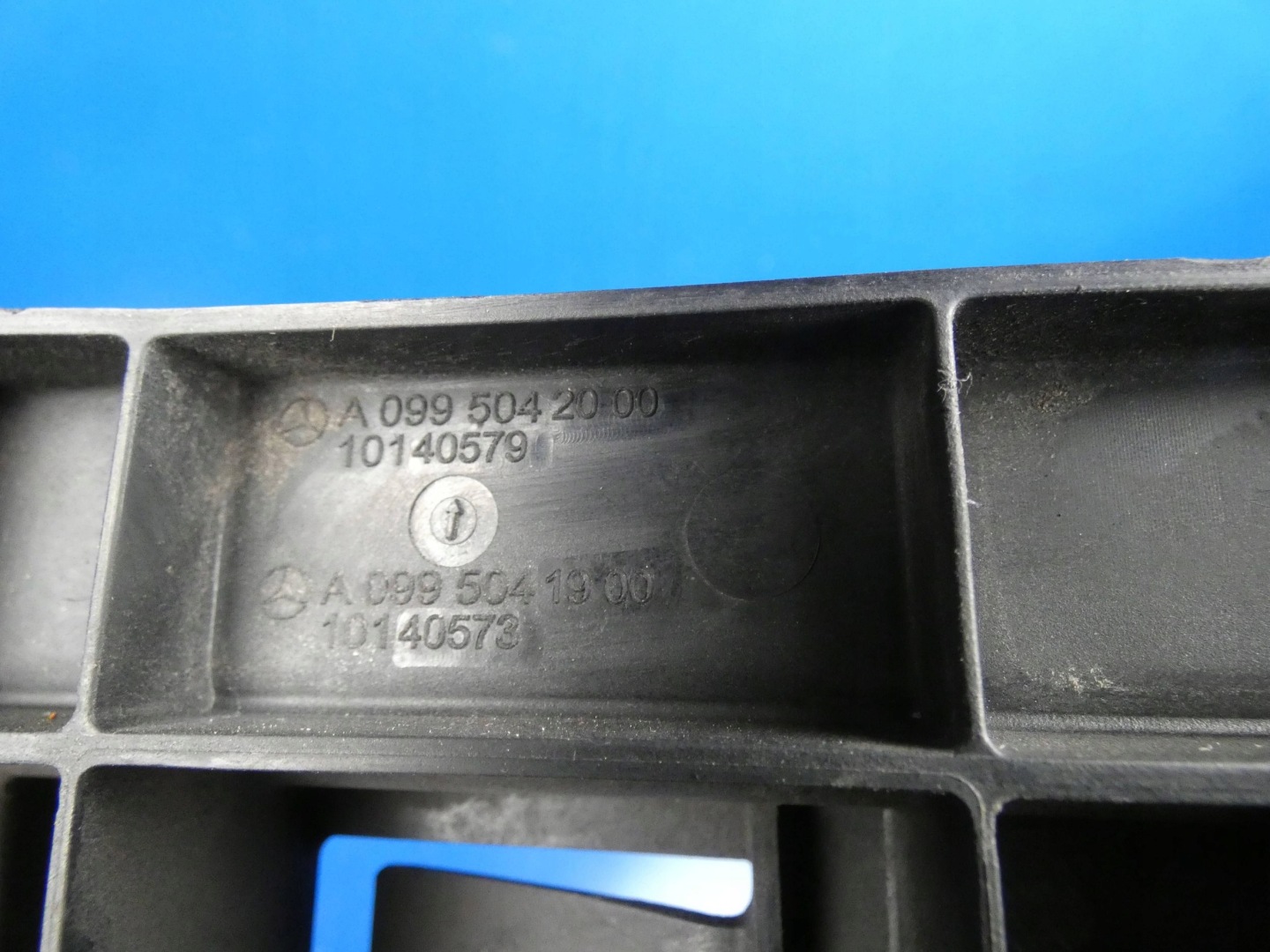 MERCEDES E KLASA W213 2.0 CDI Support plaque Châssis Radiateur KOMPLET