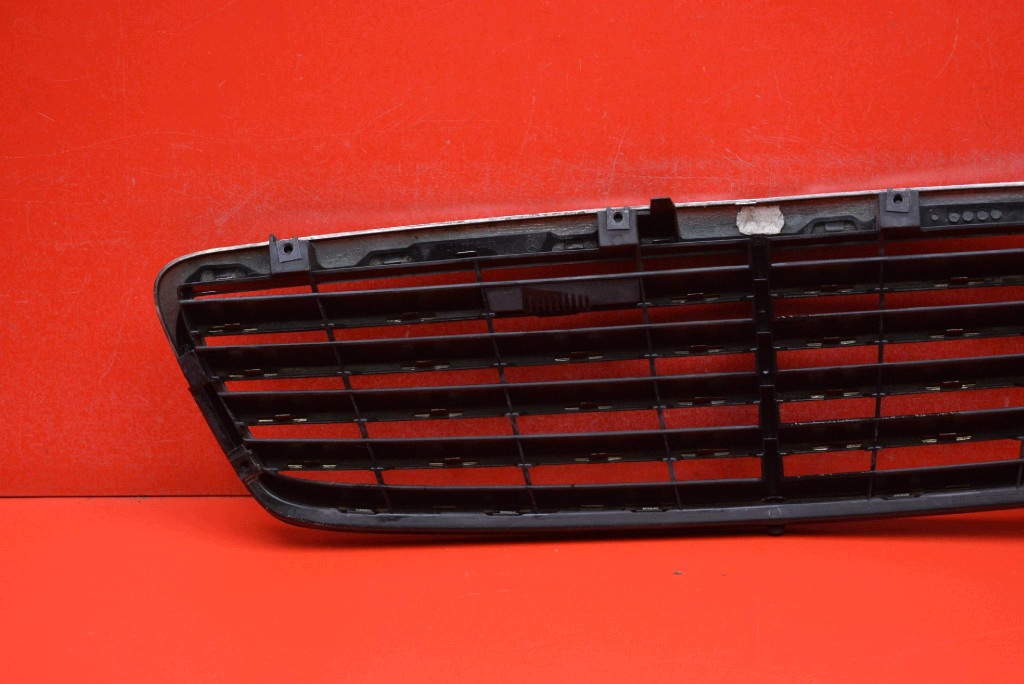 front prekladgrill CHROM A2038800183 MERCEDES C-class W203 S203 00-04