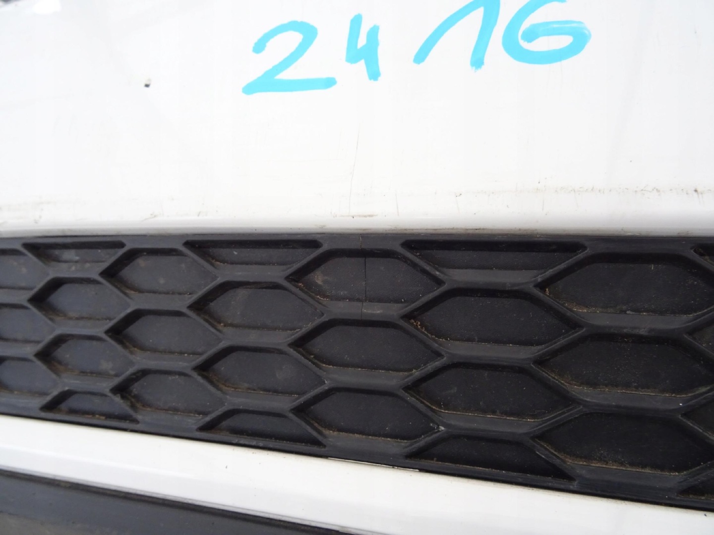 Jaguar E-Pace E Pace nárazník záď zadní