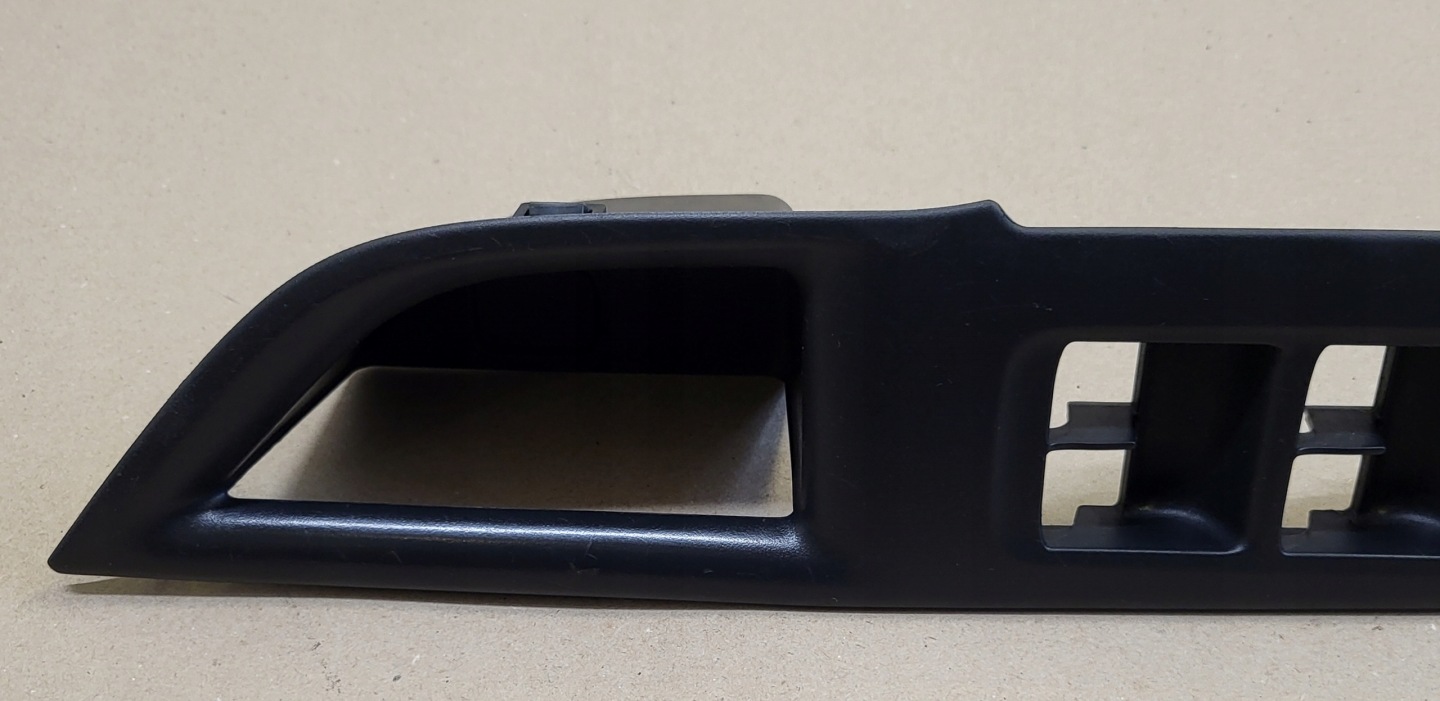 PANEL cover controls BOCZKA door left front MITSUBISHI OUTLANDER III