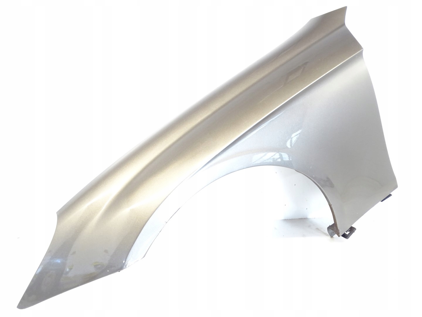 fender left front front MERCEDES W219 CLS