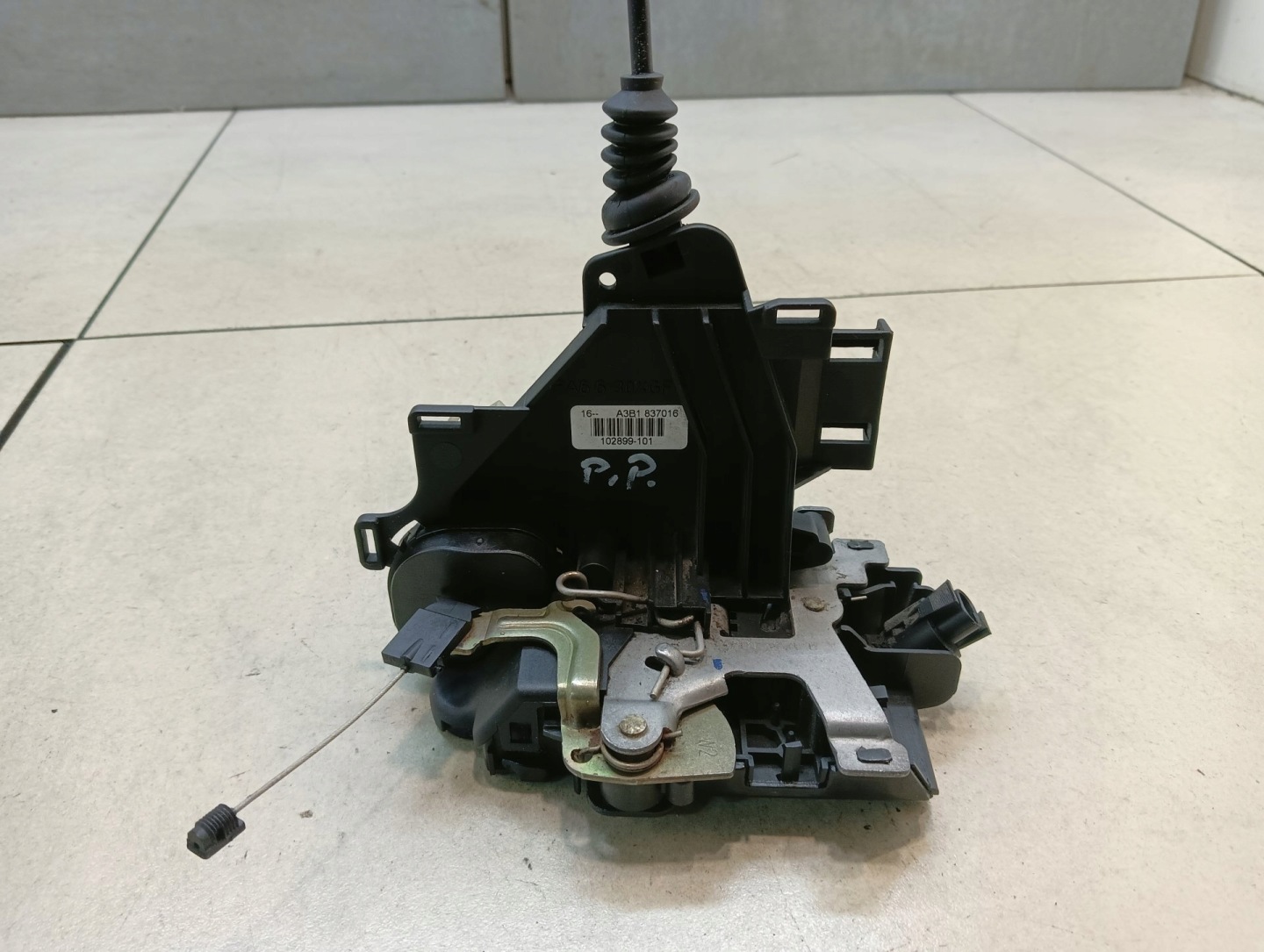 lock right front SEAT CORDOBA III 1.2 A3B1837016
