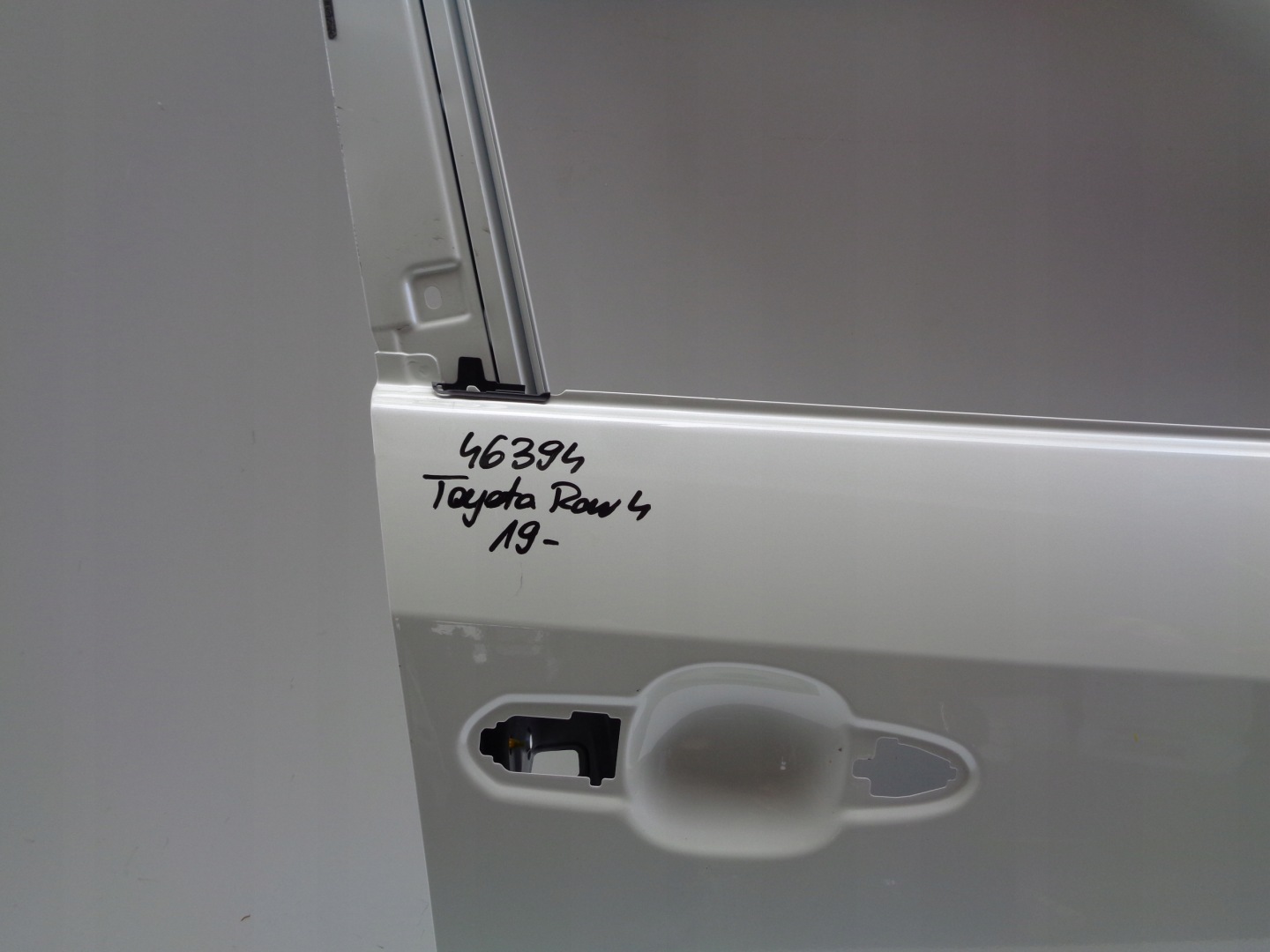 door right front TOYOTA RAV 4 19- NR 46394