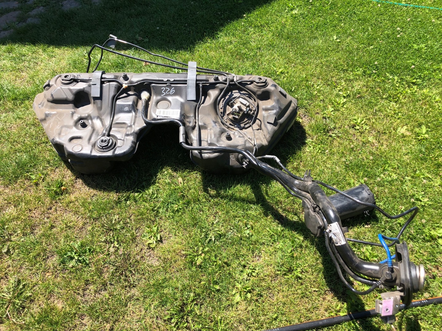 MERCEDES W238 COUPE spremnik rezervoar goriva