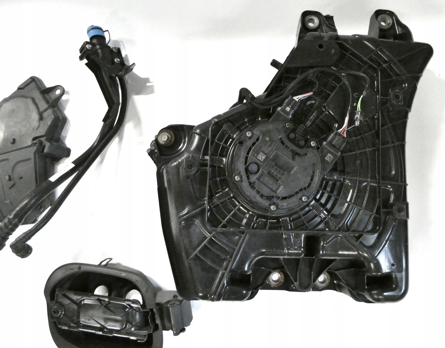 tank AdBlue module pump running board OPEL ASTRA K KOMBI 1.6 CDTI B16DTH