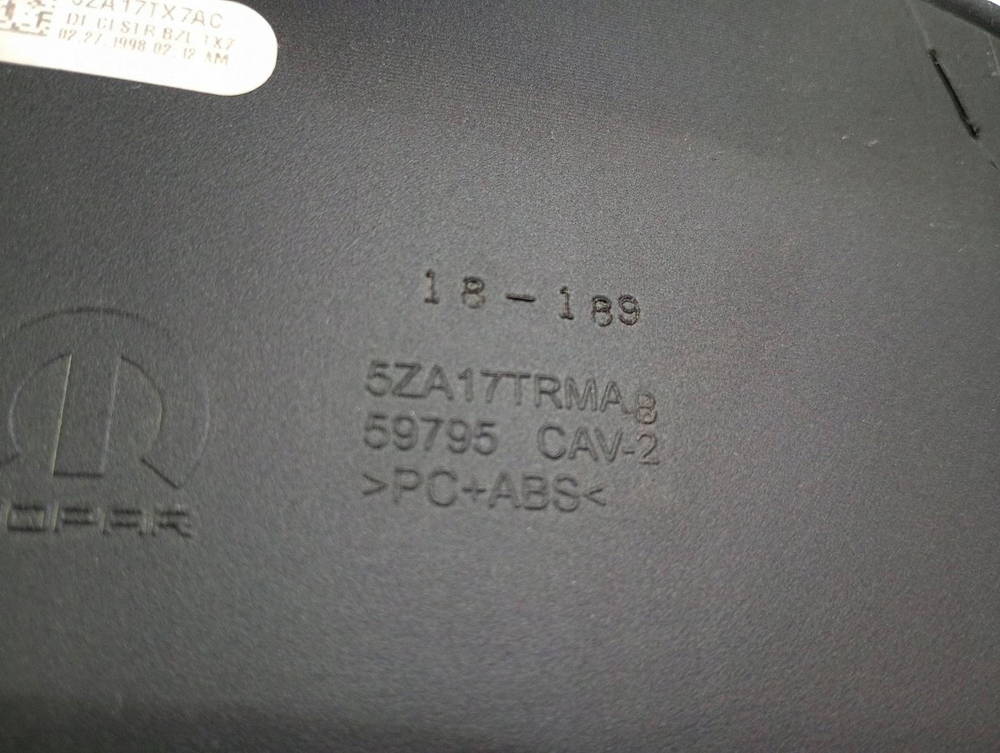 kryt obal RÁM dekor budíku budíků Dodge RAM 1500 2019